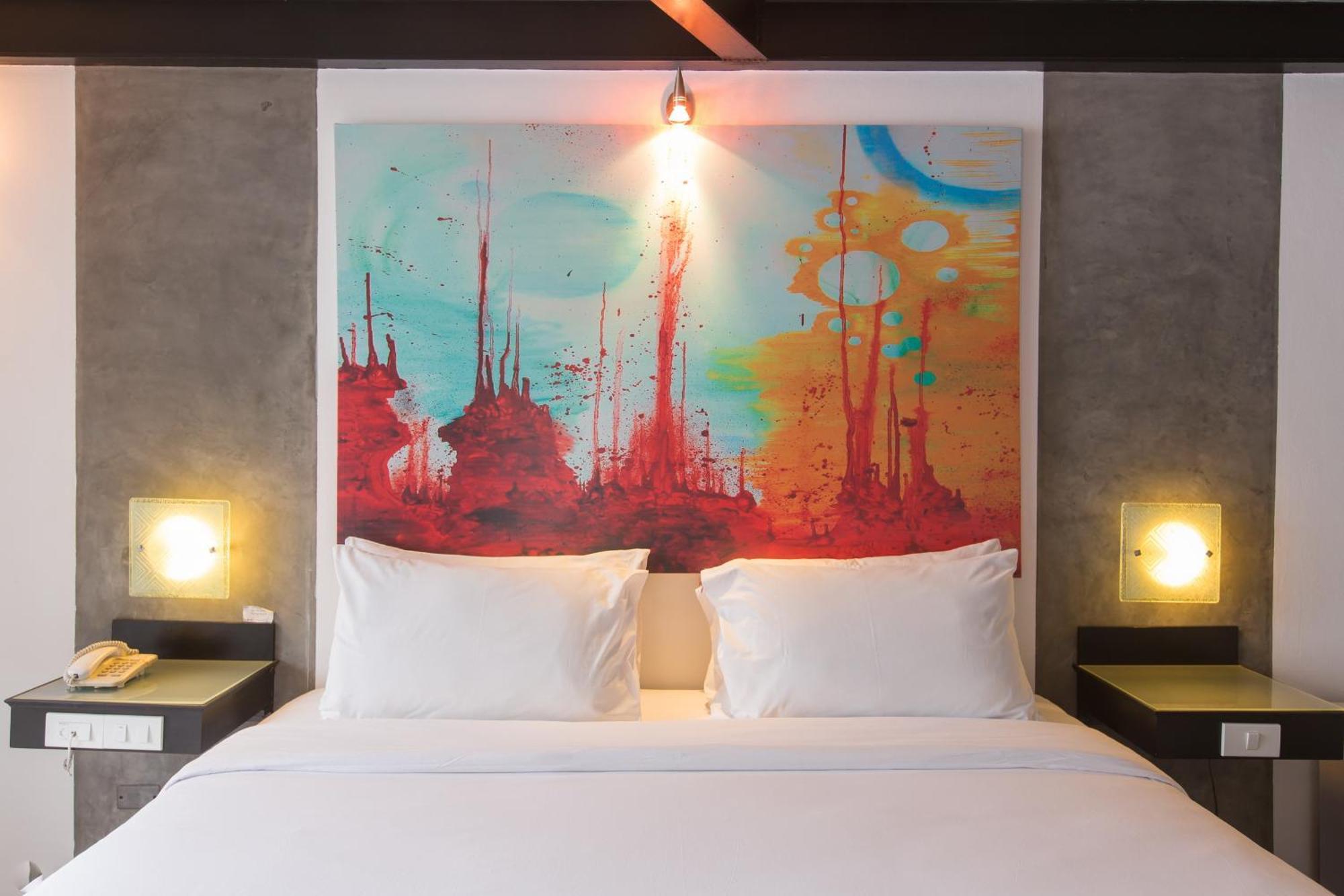 The Front Hotel And Apartments Patong Rum bild